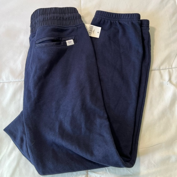 Gap Big Boys Cotton Navy Blue joggers NEW NWT - Picture 2 of 4